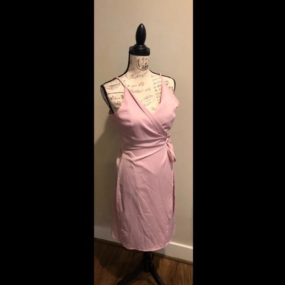 Deep Blush chic me wrap dress - Picture 11 of 13